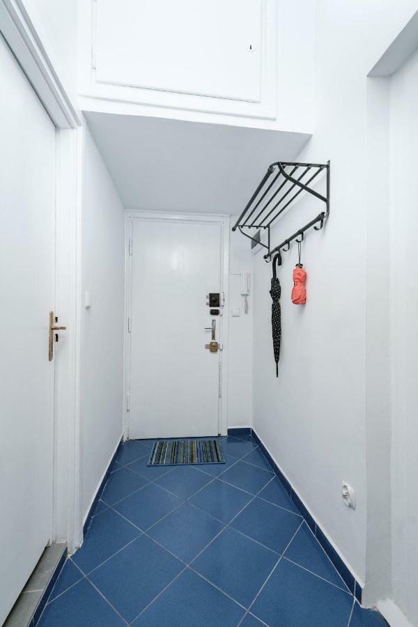 Friends Avenue Apartment Варшава Экстерьер фото